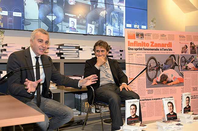 Alex Zanardi si racconta: “Volevo solo pedalare, ma…” Alex Zanardi si racconta: “Volevo solo pedalare, ma…”