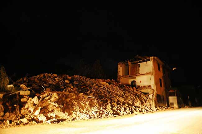 Terremoti in italia e la solidarietà internazionale che non c’è Terremoti in italia e la solidarietà internazionale che non c’è