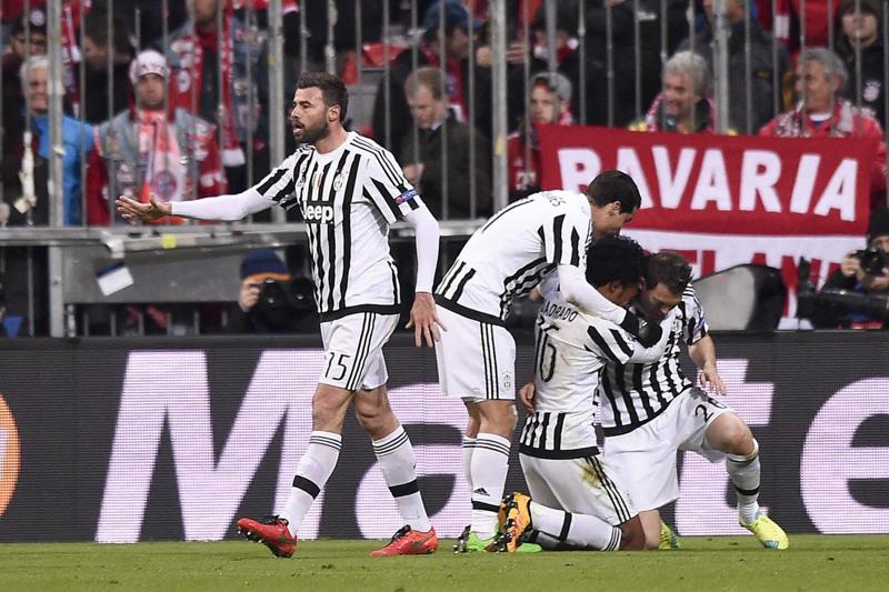 Juventus, Barzagli spalla ko. Infortunio e addio certo alla nazionale Juventus, Barzagli spalla ko. Infortunio e addio certo alla nazionale