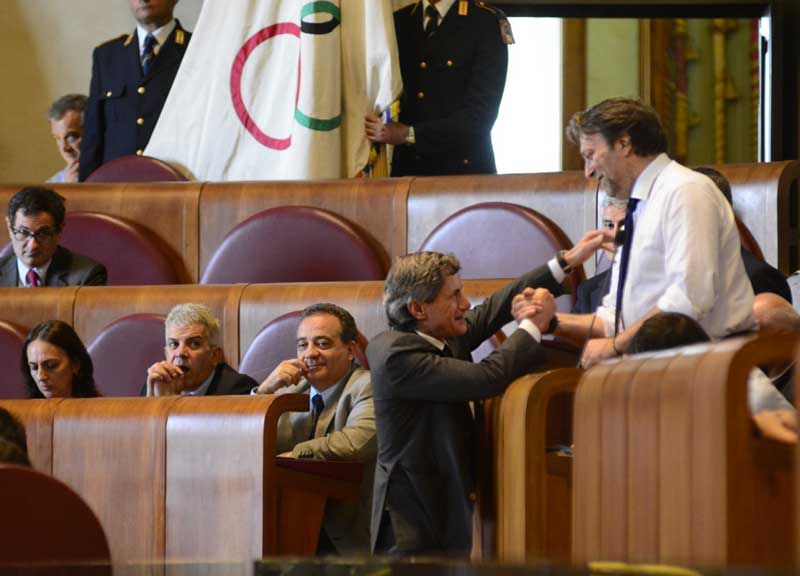 Campidoglio, gare truccate per lavori di restyling. Amore rischia il processo Campidoglio, gare truccate per lavori di restyling. Amore rischia il processo