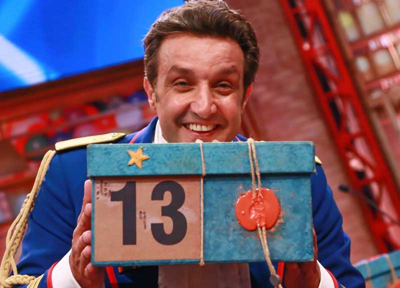 Flavio Insinna: “Vivo ancora con mia madre” Flavio Insinna: “Vivo ancora con mia madre”
