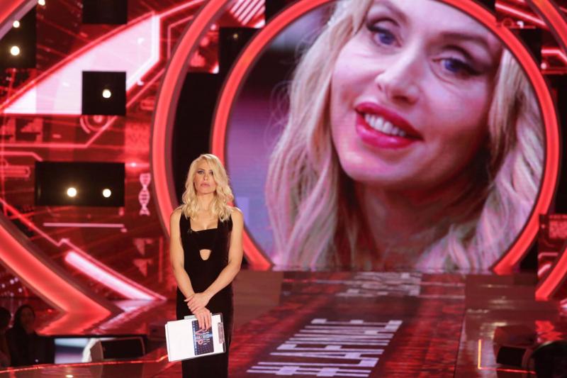 GF VIP, trionfa anche Ilary Blasi: “Il reality mi ha cambiato”. E Totti… GF VIP, trionfa anche Ilary Blasi: “Il reality mi ha cambiato”. E Totti…