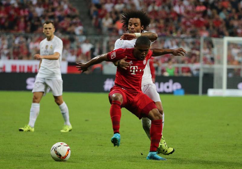 Real Madrid e Bayern Monaco giocano con magliette di plastica riciclata