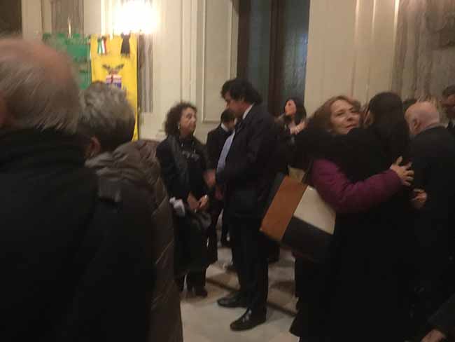 Umberto Veronesi…tra genio e sregolatezza. Camera ardente: le foto di Affari Umberto Veronesi…tra genio e sregolatezza. Camera ardente: le foto di Affari