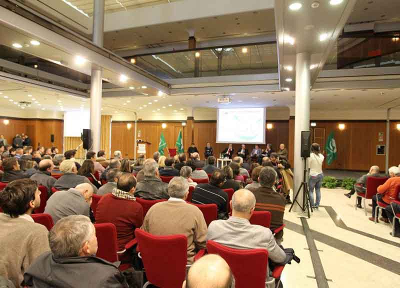 Agricoltura, “E’ tempo di riforma”: assemblea Cia con Boschi, Martina, Poletti Agricoltura, “E’ tempo di riforma”: assemblea Cia con Boschi, Martina, Poletti