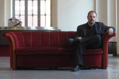 Carlo Lucarelli torna con Profondo Nero: ecco 5 nuovi casi di cronaca