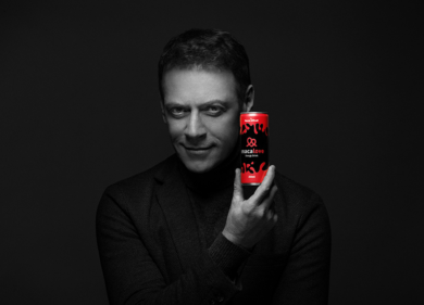 Maca Love, il primo Love Energy Drink. Parola di Rocco Siffredi