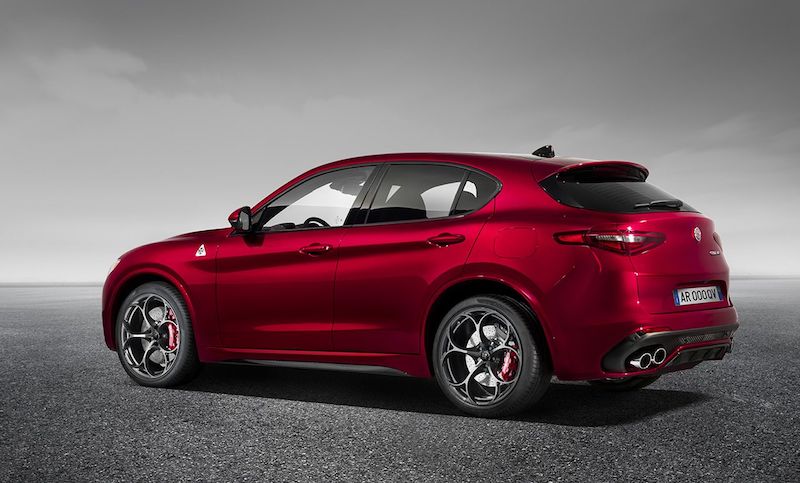 Al Salone di Los Angeles debutta l’Alfa Romeo Stelvio Al Salone di Los Angeles debutta l’Alfa Romeo Stelvio