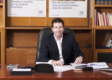 Netflix, accordo con Siae: una percentuale degli abbonamenti agli autori