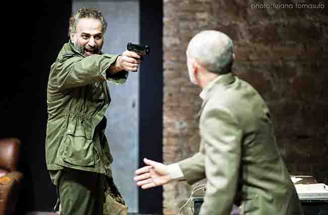 Otello di William Shakespeare a teatro. Regia di Paolo Zuccari Otello di William Shakespeare a teatro. Regia di Paolo Zuccari