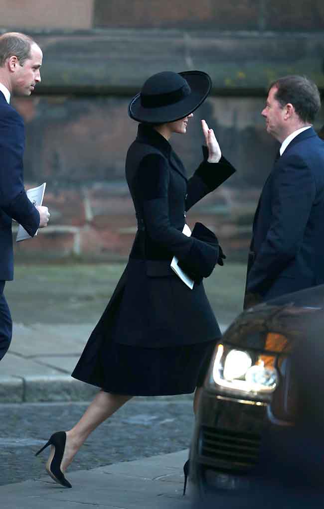 Kate Middleton, abito “riciclato” alla cerimonia funebre. FOTO Kate Middleton, abito “riciclato” alla cerimonia funebre. FOTO