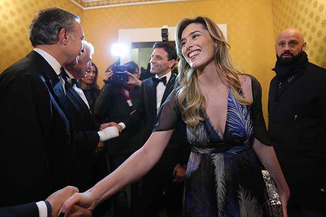 Maria Elena Boschi sexy al San Carlo di Napoli. FOTO