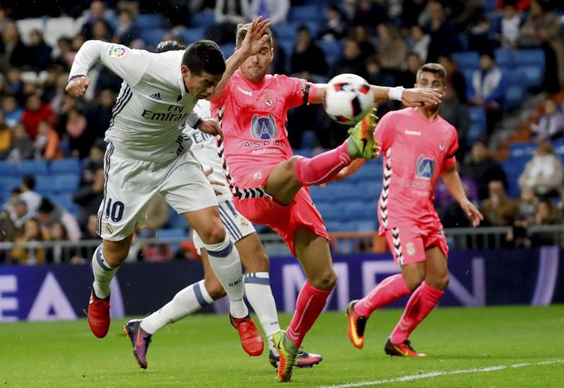 Real Madrid, Zidane scarica James Rodriguez: Inter-Juventus pronte all’esubero Real Madrid, Zidane scarica James Rodriguez: Inter-Juventus pronte all’esubero