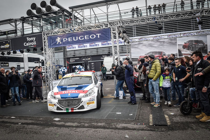 Andreucci e la Peugeot 208 T16 vincono il Monza Rally Show 2016 Andreucci e la Peugeot 208 T16 vincono il Monza Rally Show 2016