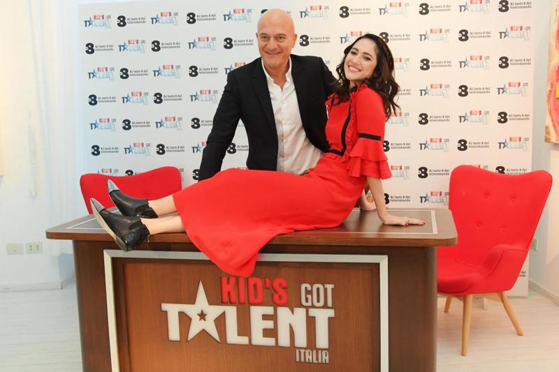 Kid’s Got Talent, Bisio e Comello: “Vedrete tanti bambini talentuosi e poi…” Kid’s Got Talent, Bisio e Comello: “Vedrete tanti bambini talentuosi e poi…”