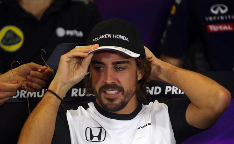 Mercedes, Alonso si chiama fuori: “Voglio vincere in McLaren” Mercedes, Alonso si chiama fuori: “Voglio vincere in McLaren”