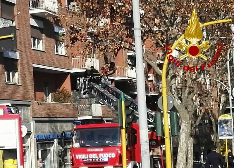 In fiamme la casa di Isabella Biagini. Era sotto sfratto e ridotta in miseria In fiamme la casa di Isabella Biagini. Era sotto sfratto e ridotta in miseria