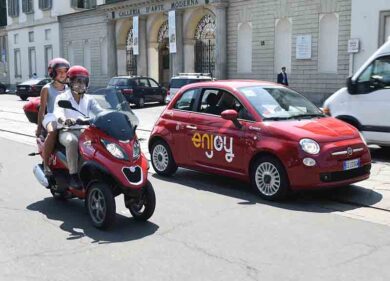 “Pazzi” per 500 Enjoy car sharing: rubate e rivendute a pezzi. Tre arresti