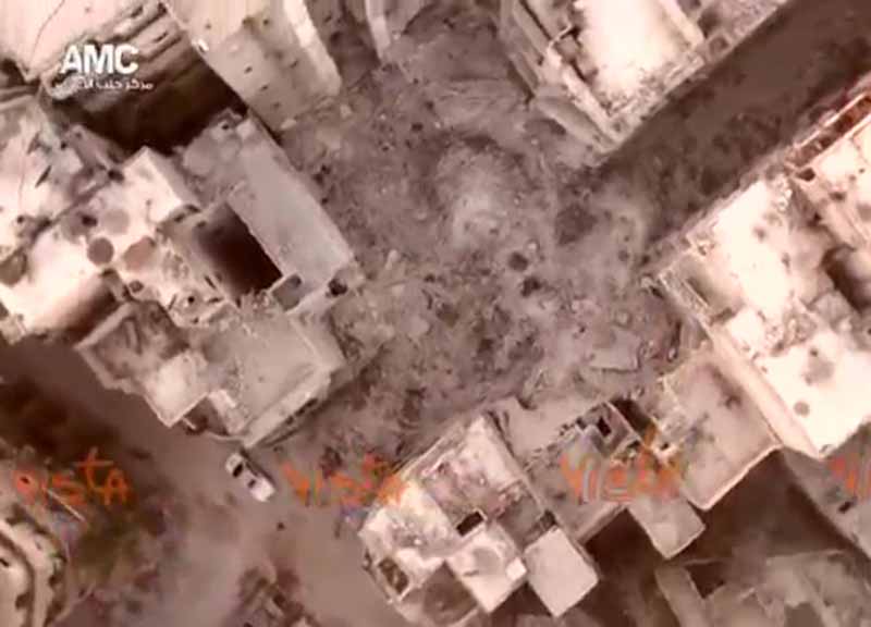 Siria: altre mille persone hanno lasciato Aleppo est Siria: altre mille persone hanno lasciato Aleppo est