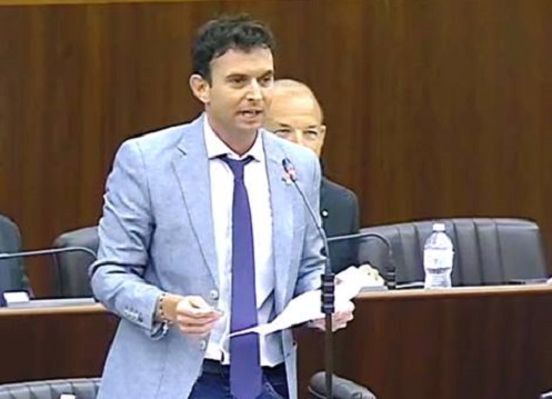 Regione, in aula il bilancio del consiglio. Ma è Natale: Cecchetti sbotta e… Regione, in aula il bilancio del consiglio. Ma è Natale: Cecchetti sbotta e…
