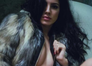 Giulia De Lellis, resa a GQ. La fidanzata d’Italia si confessa. E sul seno…