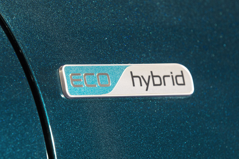 Kia Niro: record di consumi 32,5 km con un litro di benzina Kia Niro: record di consumi 32,5 km con un litro di benzina