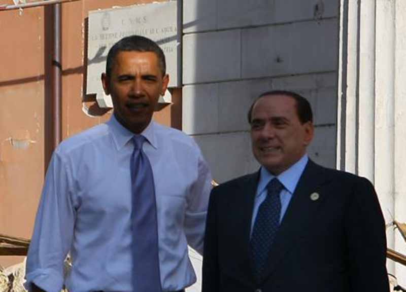 Galleria foto 'Cascavilla racconta i suoi Lenzuolissimi: “Ho messo a letto Silvio e Obama”' - foto 1