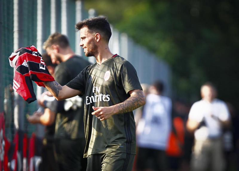 Milan, Suso: “Rinnovo? Stiamo trattando, non ci saranno problemi” Milan, Suso: “Rinnovo? Stiamo trattando, non ci saranno problemi”