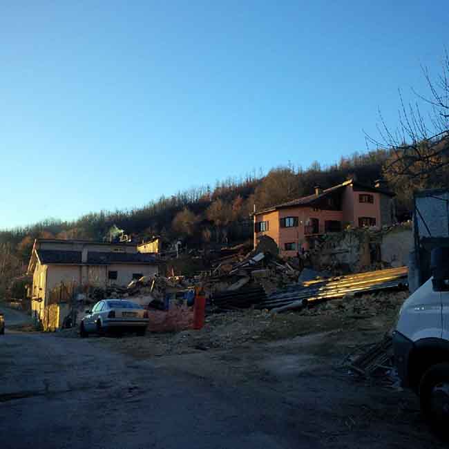 Amatrice, “ritardi clamorosi nella ricostruzione post terremoto”. Reportage
