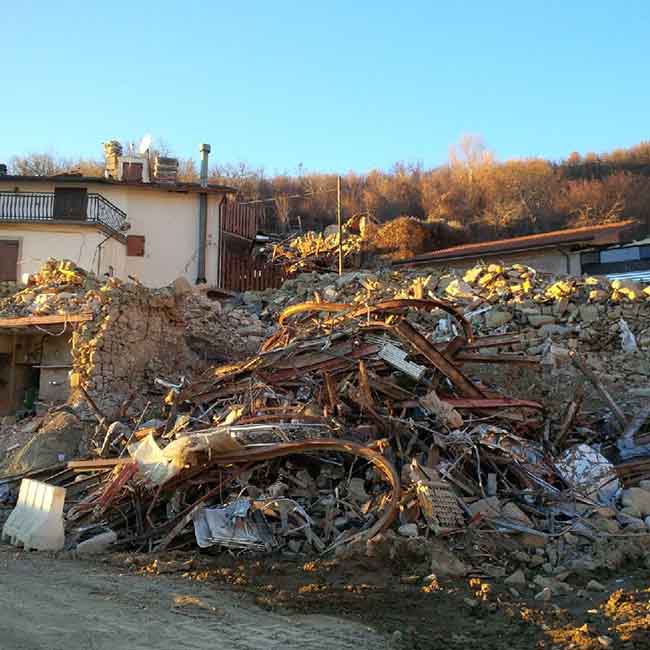 Amatrice, “ritardi clamorosi nella ricostruzione post terremoto”. Reportage