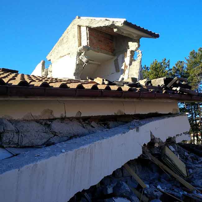 Amatrice, “ritardi clamorosi nella ricostruzione post terremoto”. Reportage