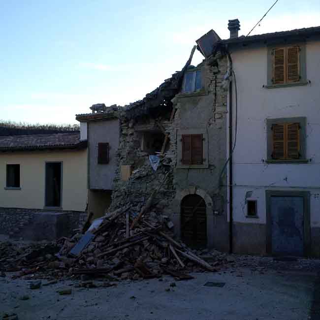 Amatrice, “ritardi clamorosi nella ricostruzione post terremoto”. Reportage