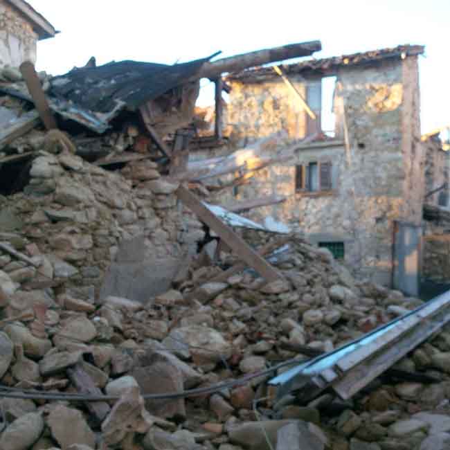 Amatrice, “ritardi clamorosi nella ricostruzione post terremoto”. Reportage