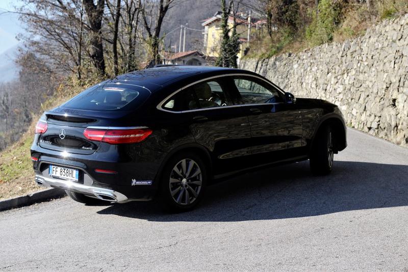 Mercedes GLC estetica da fuoristrada con uno stile da città Mercedes GLC estetica da fuoristrada con uno stile da città