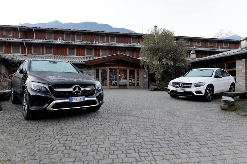 Mercedes GLC estetica da fuoristrada con uno stile da città Mercedes GLC estetica da fuoristrada con uno stile da città