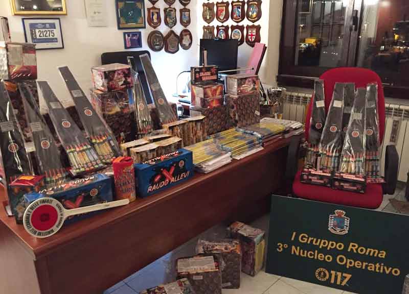 La guerra dei “botti”: bottino da 700 chili sequestrati dalle Fiamme Gialle La guerra dei “botti”: bottino da 700 chili sequestrati dalle Fiamme Gialle