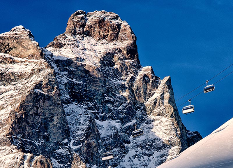 Cervinia, sfilata dei San Bernardo Cervinia, sfilata dei San Bernardo