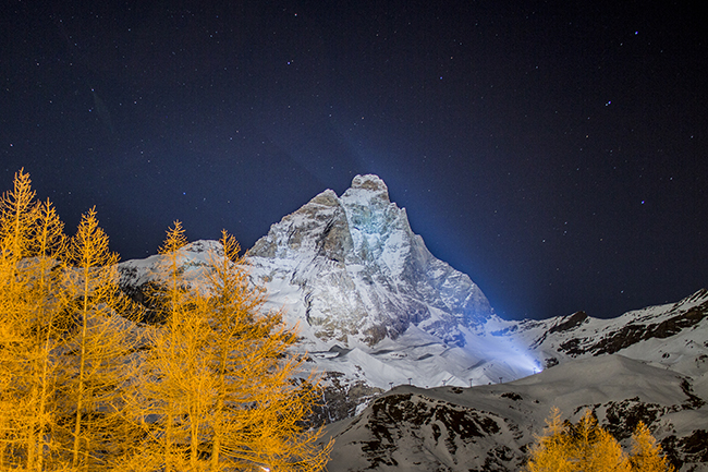 Cervinia, sfilata dei San Bernardo Cervinia, sfilata dei San Bernardo