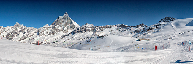 Cervinia, sfilata dei San Bernardo Cervinia, sfilata dei San Bernardo