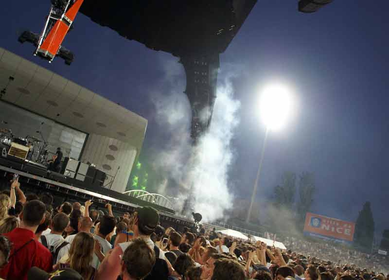 Gli U2 scelgono Roma. All’Olimpico l’unica tappa italiana della band irlandese Gli U2 scelgono Roma. All’Olimpico l’unica tappa italiana della band irlandese