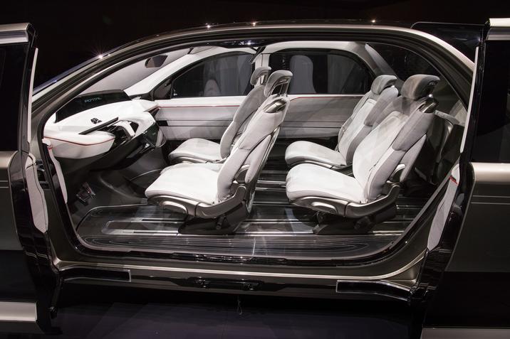 Chrysler Portal : ecco il primo minivan elettrico di FCA Chrysler Portal : ecco il primo minivan elettrico di FCA