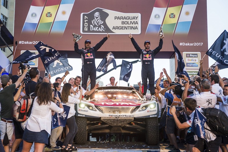 Dakar2017: la banda Peugeot si piglia tutto