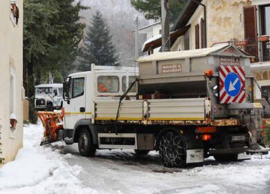 Terremoto, stalle crollate sotto la neve. Coldiretti: “Siamo allo stremo”