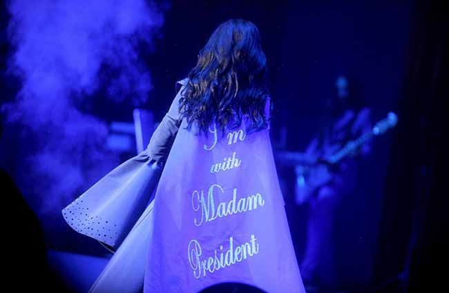 Insediamento Trump: da Katy Perry a Beyoncé, i vip contro il presidente Insediamento Trump: da Katy Perry a Beyoncé, i vip contro il presidente