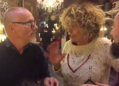 Isola dei Famosi, Eva Grimaldi prima passa in pasticceria poi fa le valige