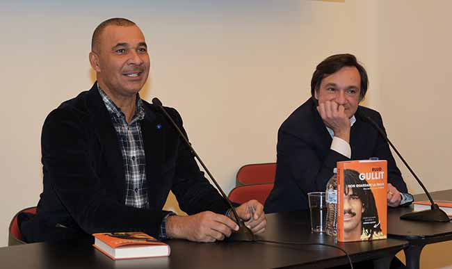 Ruud Gullit, dal calcio alla libreria: esce “Non guardare la palla” Ruud Gullit, dal calcio alla libreria: esce “Non guardare la palla”