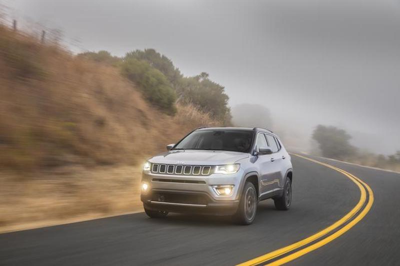 Jeep Compass Opening Edition a € 37.750. Nell’attesa guidi la Renegade gratis