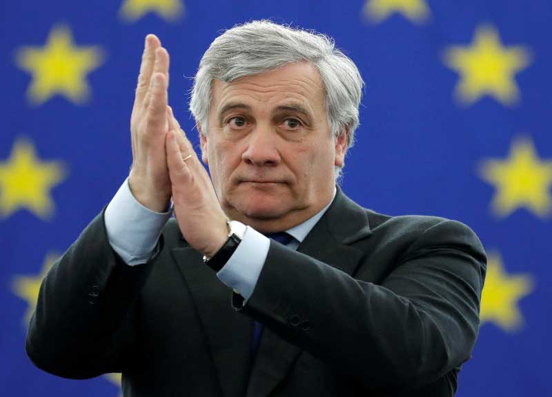 Il primato di Tajani. Lui a Bruxelles, Forza Italia a Roma nel disastro Il primato di Tajani. Lui a Bruxelles, Forza Italia a Roma nel disastro