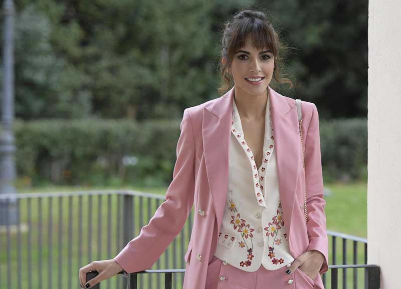Certe notti con Rocio Munoz Morales. Fascino e bellezza tutte da ridere Certe notti con Rocio Munoz Morales. Fascino e bellezza tutte da ridere