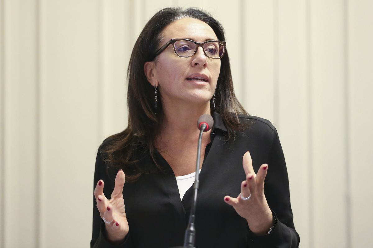 Valeria Valente candida una disabile a sua insaputa a Napoli Valeria Valente candida una disabile a sua insaputa a Napoli